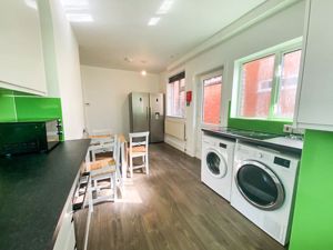 Photo 18- click for photo gallery